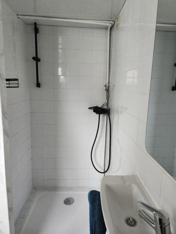 Studio, Pas De Collocation Possible 沃梅里维尔 外观 照片