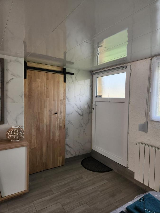 Studio, Pas De Collocation Possible 沃梅里维尔 外观 照片